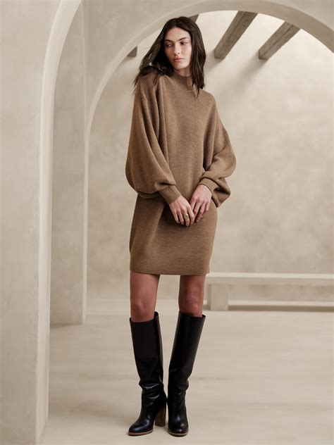 Lightweight Merino Wool Sweaters | Banana Republic