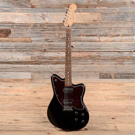 Fender Deluxe Series Toronado Black 2000 – Chicago Music Exchange