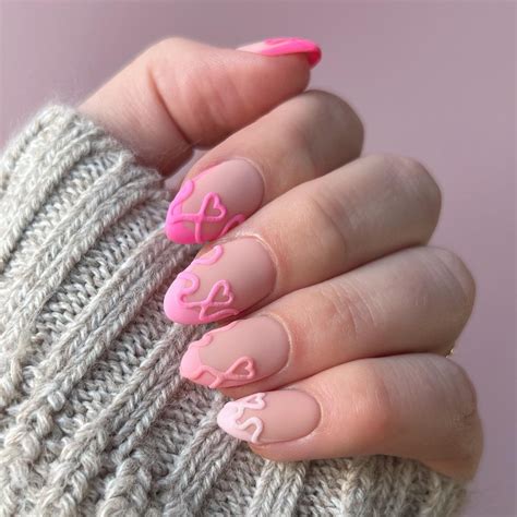 20 Gorgeous Fall Nail Designs That Are Surprisingly Easy To Recreate