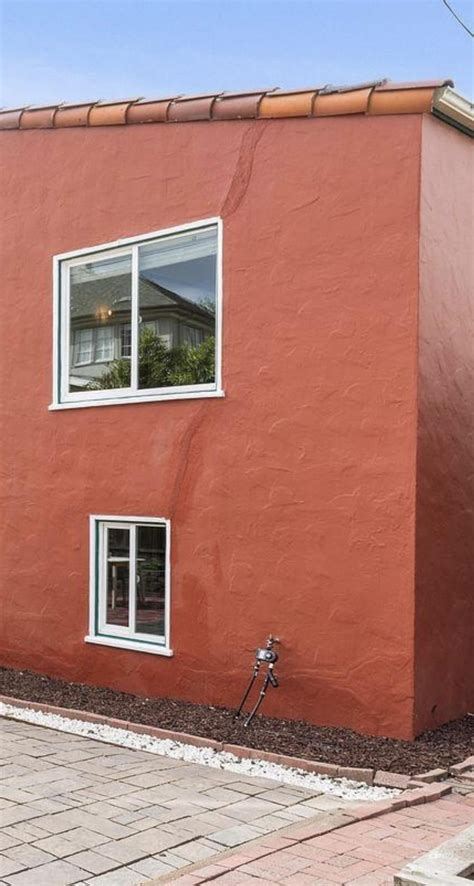 Concerning stucco crack / repair on 1930s house? : r/centuryhomes