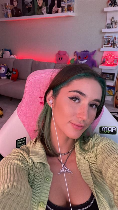 Beautiful : r/NatalieRoush