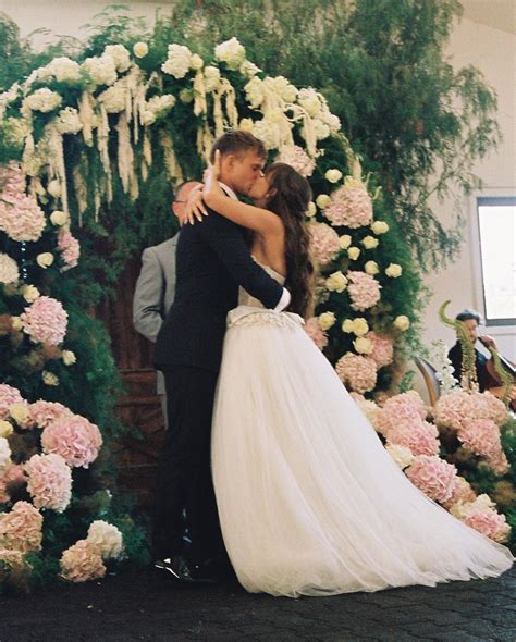 Porn star Riley Reid cruelly mocked after marrying freerunner Pasha Petkuns as trolls say 'momma ...