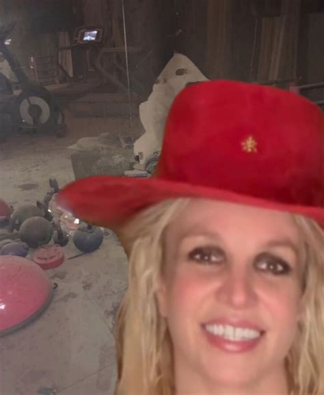 Britney gives the middle finger: When that bird comes up well … are you guessing revelations ...