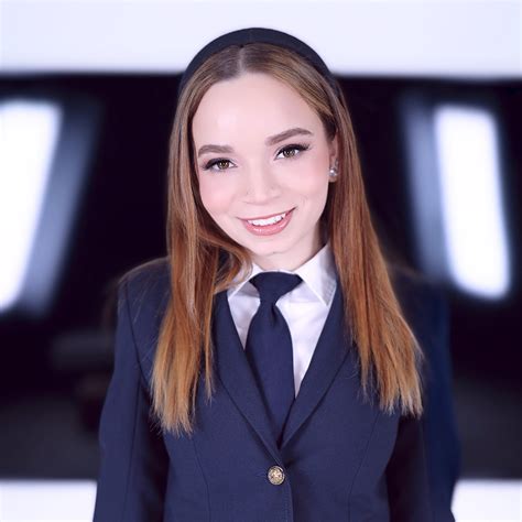 Amateur Allure | A nice intimate moment with Lila and Thomas. #hawaii #amateurallure #vacation # ...