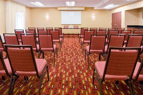 Huntsville's BEST Courtyard Hotel: University Drive Perfection! - smart ...