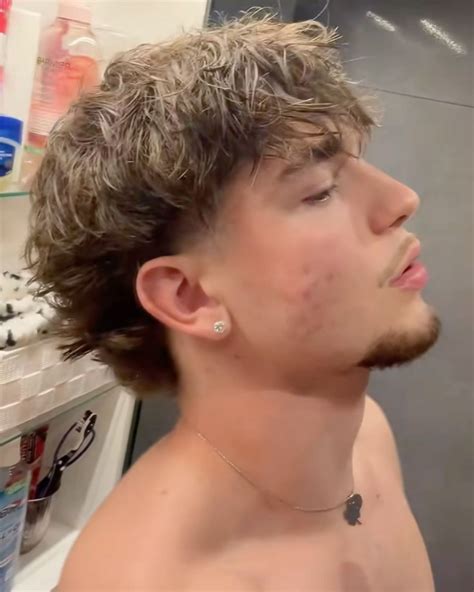 soft mullet ig | Coiffure homme cheveux mi-longs, Coupe homme cheveux ...