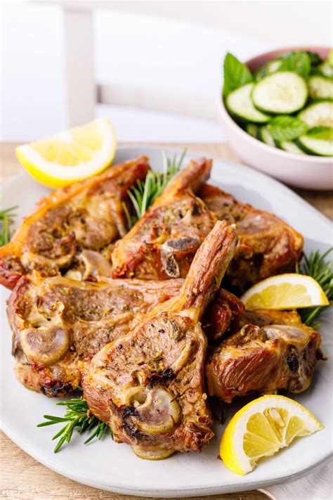 Easy (And Perfectly Cooked) Lamb Chops in the Oven - Keto Pots