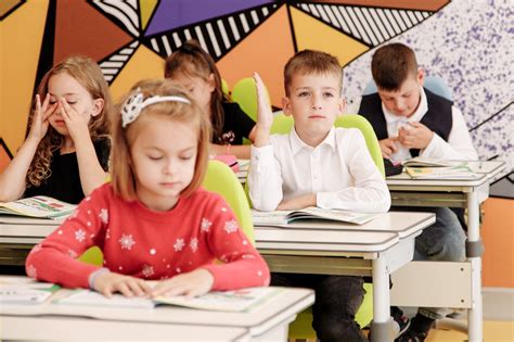 В России начинается запись детей в первый класс: как выбрать школу для ...