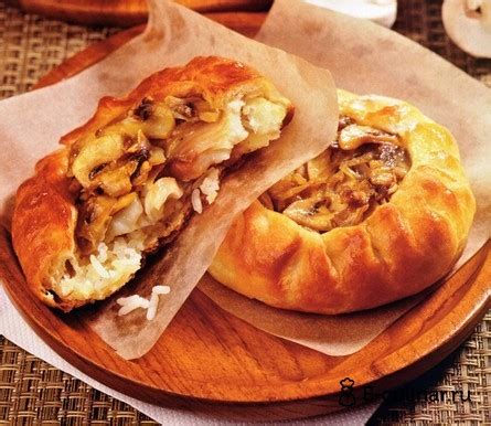 Слоеные пирожки с рыбой, грибами и рисом рецепт с фото как приготовить