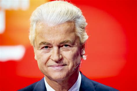 Tata Steel confirms plan to cut 1,600 jobs in IJmuiden - DutchNews.nl