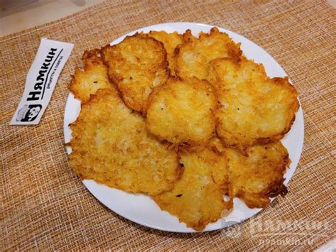 Картофельные драники с луком и чесноком на сковороде рецепт пошаговый с ...