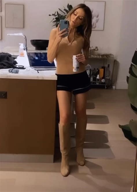 Kay Adams - Réseau NFL : r/hot_reporters