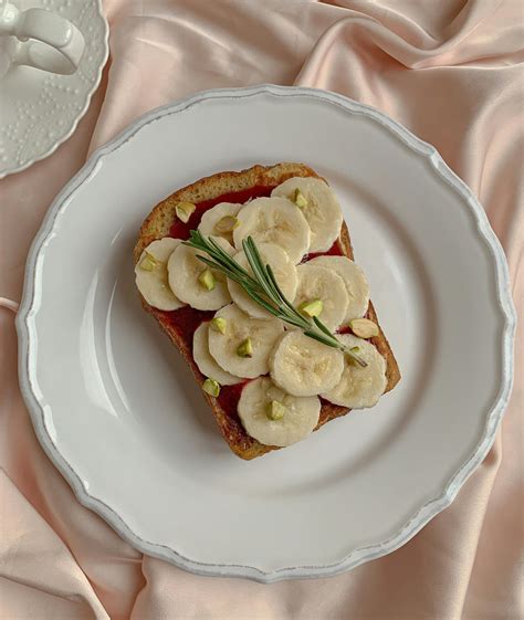 How to Stop Vomiting After Drinking Water: Expert Tips and Remedies | Harmony Wellness Blog