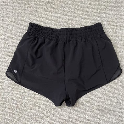 Lululemon Women's Black Shorts | Depop