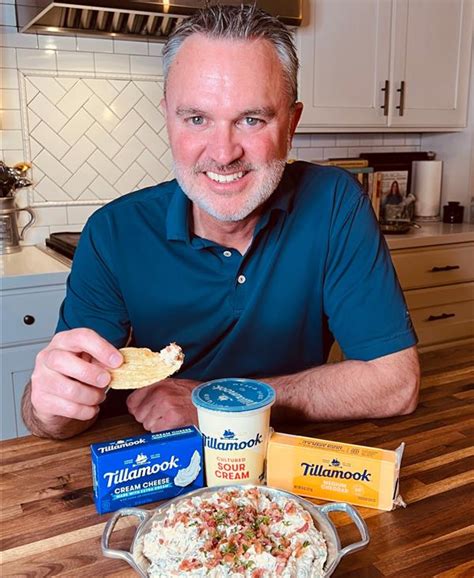 Bacon Cheddar Ranch Dip - Tillamook