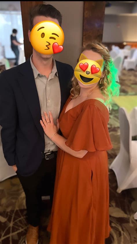 28mf4f va : r/UnicornSwingers