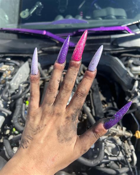 I'm a mechanic with 3-inch nails, heels — my skill is real