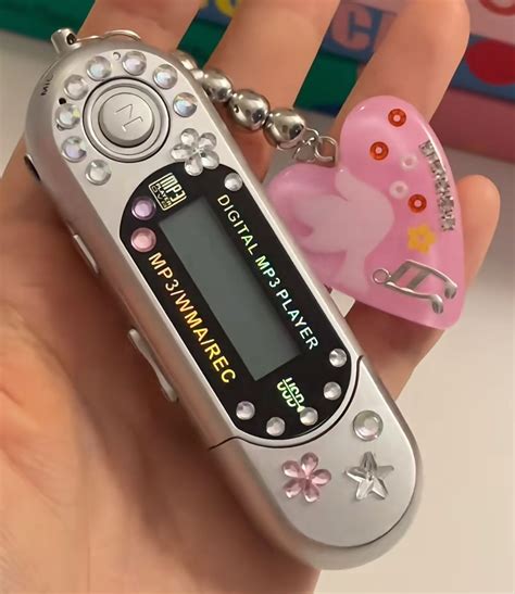 Best 12 Pink Old School Digital MP3 Player – Runs on AAA… – Depop – Artofit