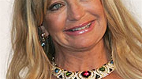 Goldie Hawn - Biography | HELLO!
