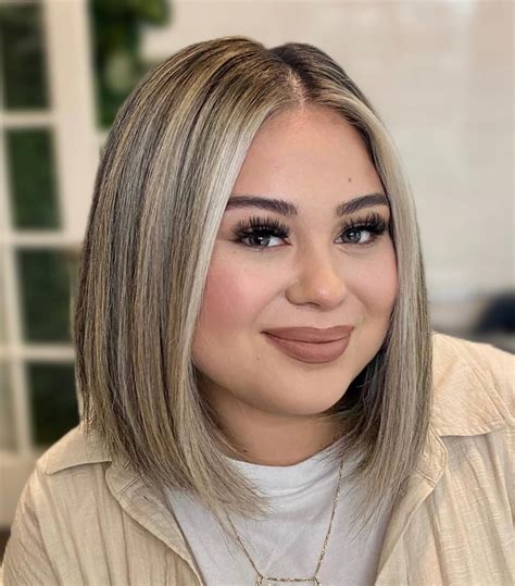 Straight Shoulder Length Hairstyles 2024