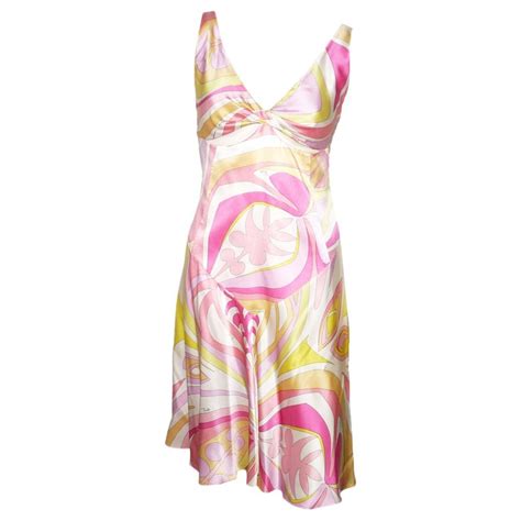 Silk mid-length dress Emilio Pucci | Pucci dress, Fashion inspo outfits ...
