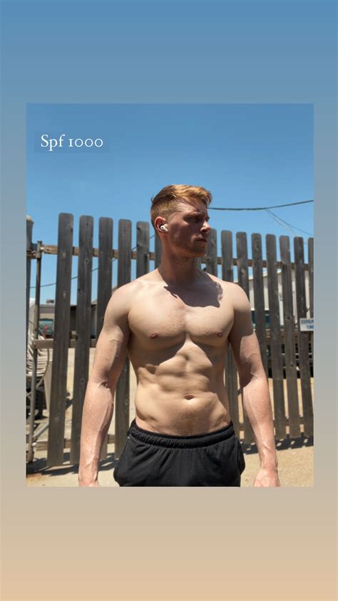 Hollyoaks off the Charts: Max Parker Shirtless on Insta Story