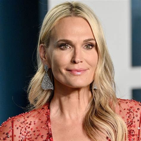 Molly Nilsson's Instagram, Twitter & Facebook on IDCrawl