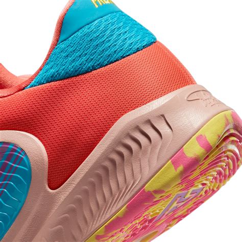 NIKE Zoom Freak 4 DQ3824 500 - Shiekh