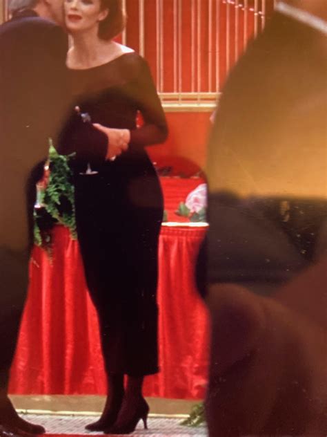 Please help me find a dress like the one the character Mary Swanson wears in the owl gala scene ...