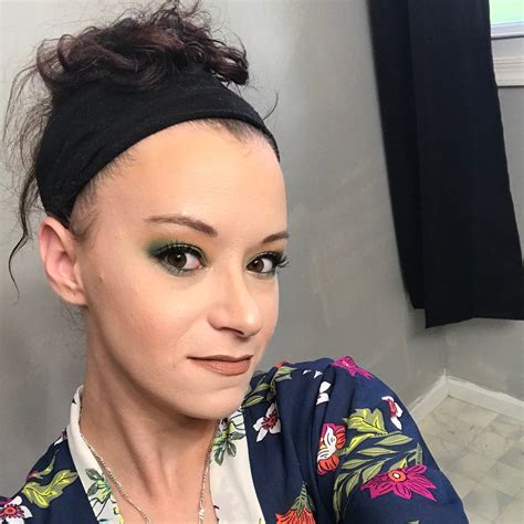 Desiree Karakaya - Market Research Analyst - Amazon | XING