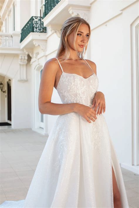Sparkling Princess A-Line Wedding Dress with Sweetheart Neckline