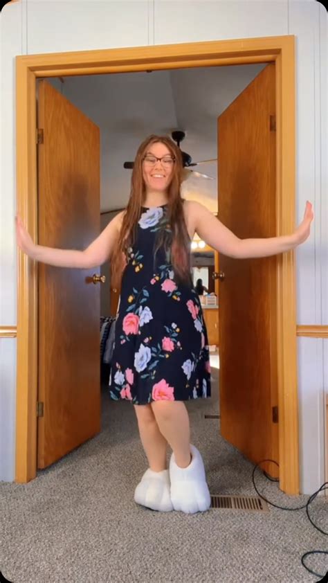 Dallas Brown | Heard it was DECEMBER 1st ️🎅 Set from @fashionnova # ...