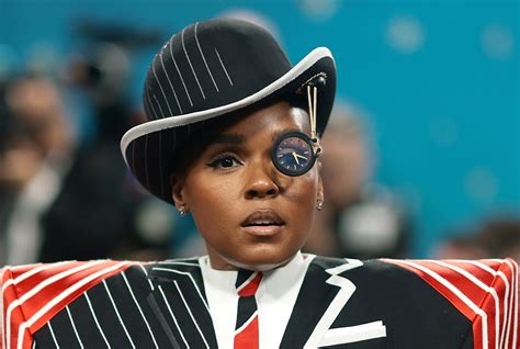Met Gala 2025: Janelle Monáe sports eye-catching monocle look - ABC News