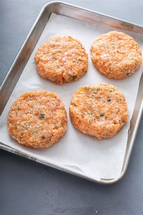 Best Salmon Burgers Recipe - Lemon Blossoms