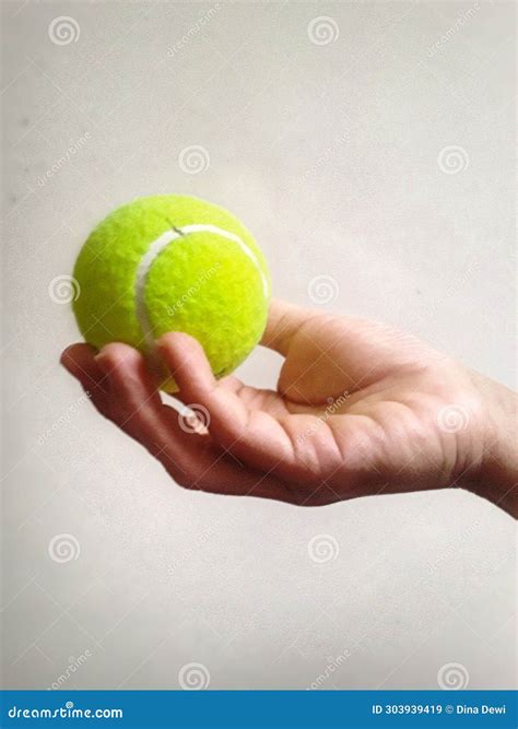 The tennis ball picture stock image. Image of sportequipment - 303939419