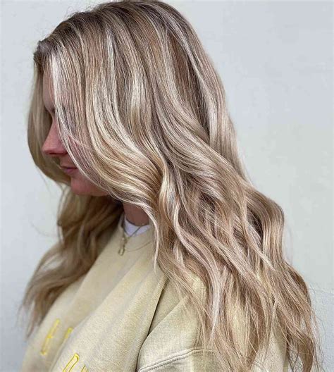 21 Coolest Platinum Blonde Highlights Trending on Instagram