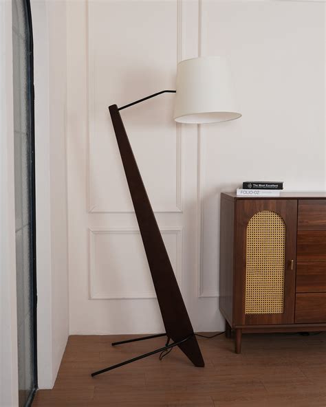 Silva Giant Floor Lamp – Vakkerlight