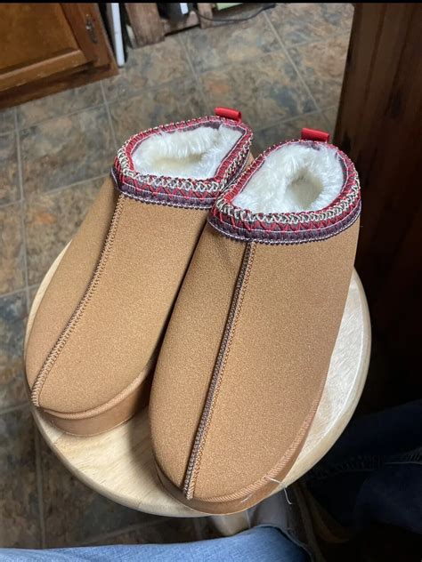 Uggs womens slippers sale online