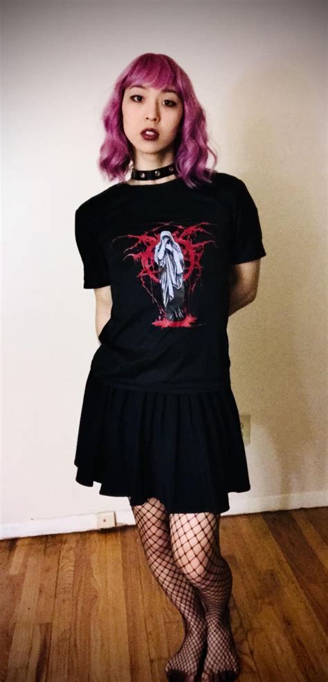 What’s the femboy equivalent of a big titty goth gf? : r/FemBoys