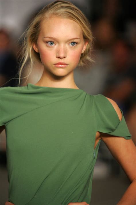 Revisit Gemma Ward's Most Memorable Moments on the Runway | Gemma ward, Flat chested fashion, Model