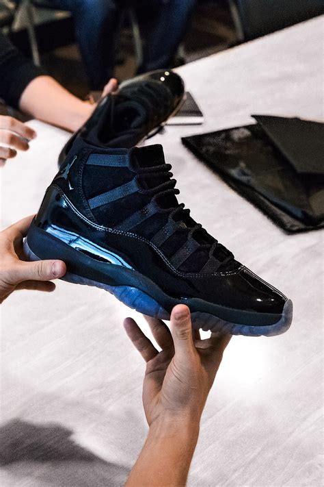 Jordan cap n gown 11 deals