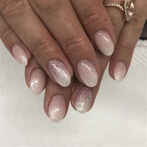 Pin by Bianca Fortik on Nails | Pink ombre nails glitter, Ombre gel ...