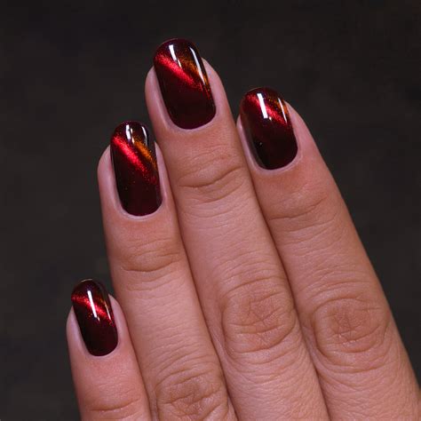 ILNP Poison - Blood Red Magnetic Nail Polish