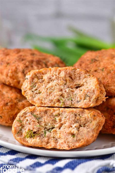 Air Fryer Salmon Patties Recipe - Mom Foodie