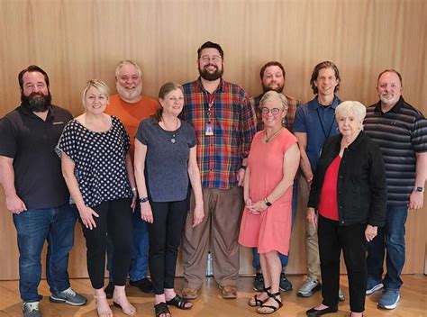 Library Board of Trustees : Musser Public Library