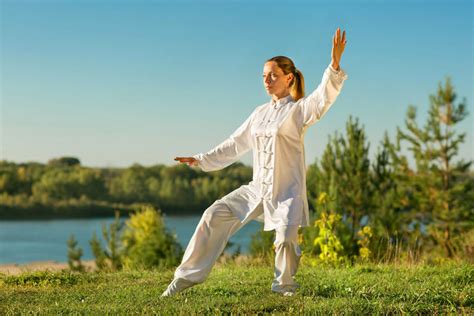 Цигун — древняя энергетическая гимнастика - AUM News