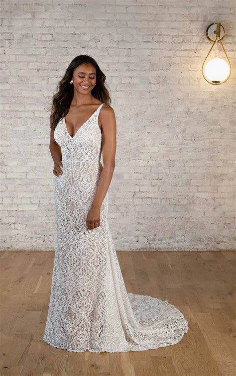 Lace Column Sheath Wedding Dress