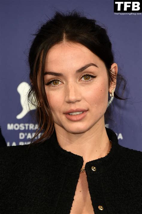 Ana De Armas Sexy (79 Photos) - Sexy e-Girls🔞