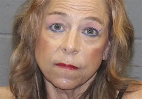 Sin baño ni calefacción: la vida del hombre secuestrado por su ...