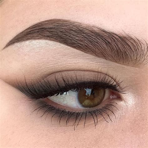 smoked liner / smokey cat eye @kaitlyn_nguy | #makeup w/ wing / winged ...